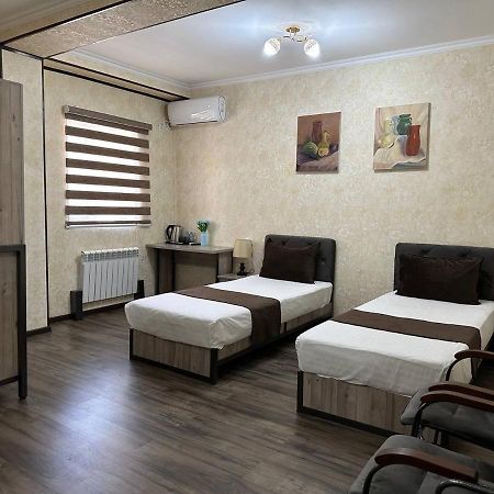 Yantai Hotel Tashkent Esterno foto
