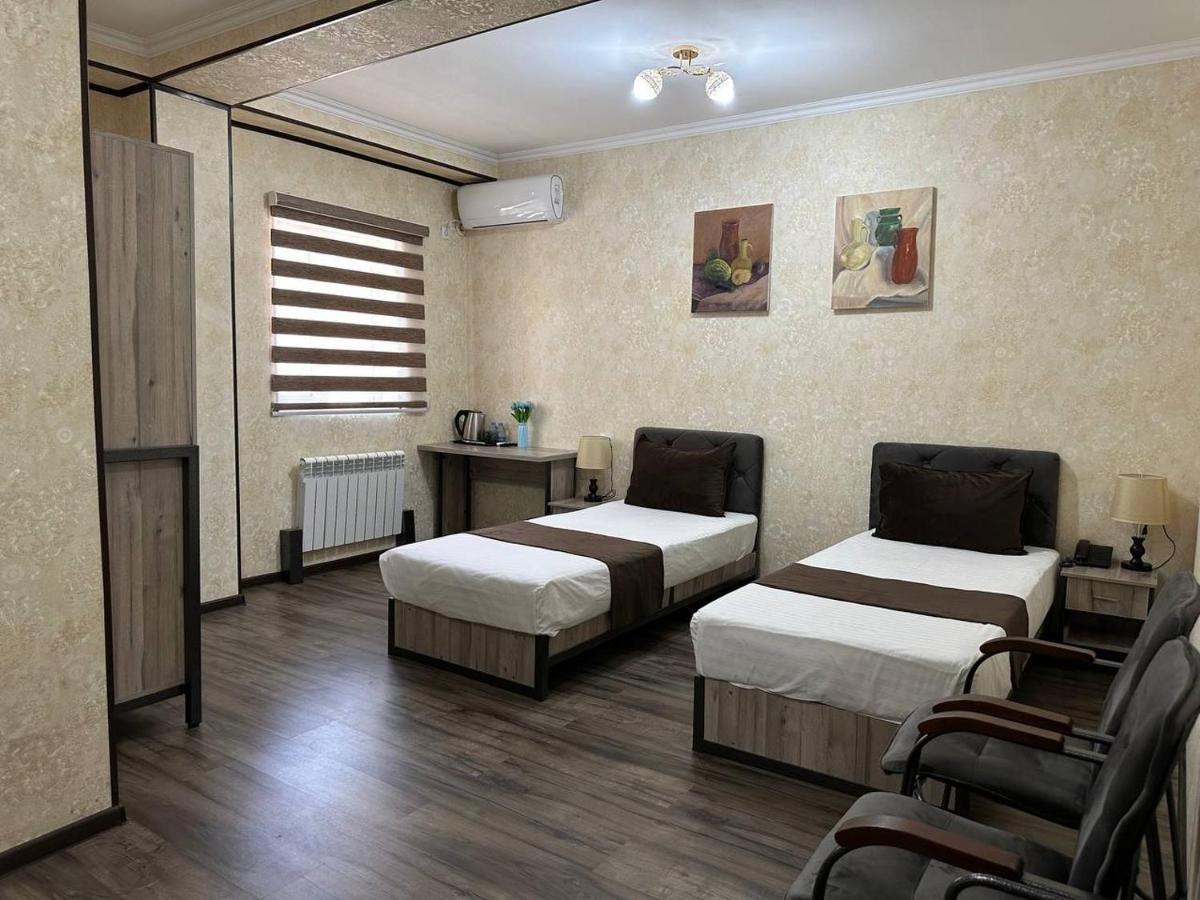 Yantai Hotel Tashkent Esterno foto