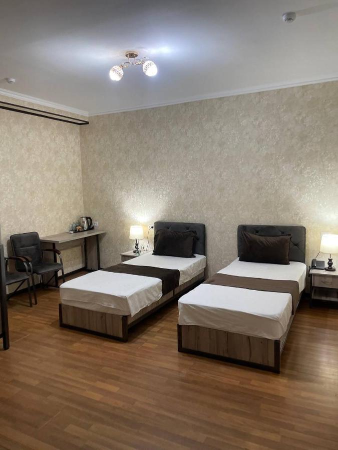 Yantai Hotel Tashkent Esterno foto